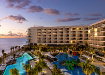 Salvador Gutiérrez, gerente de Hotel para Hilton Cancun All-Inclusive