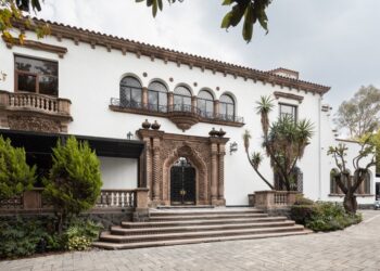 Walking meetings Colony Spaces