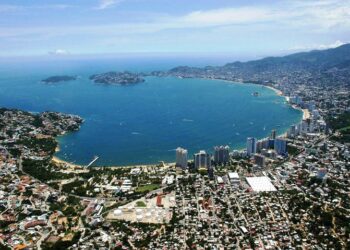 ¡Conferencias con causa!