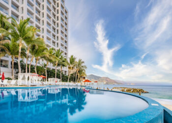 The Hilton Vallarta Riviera Experience