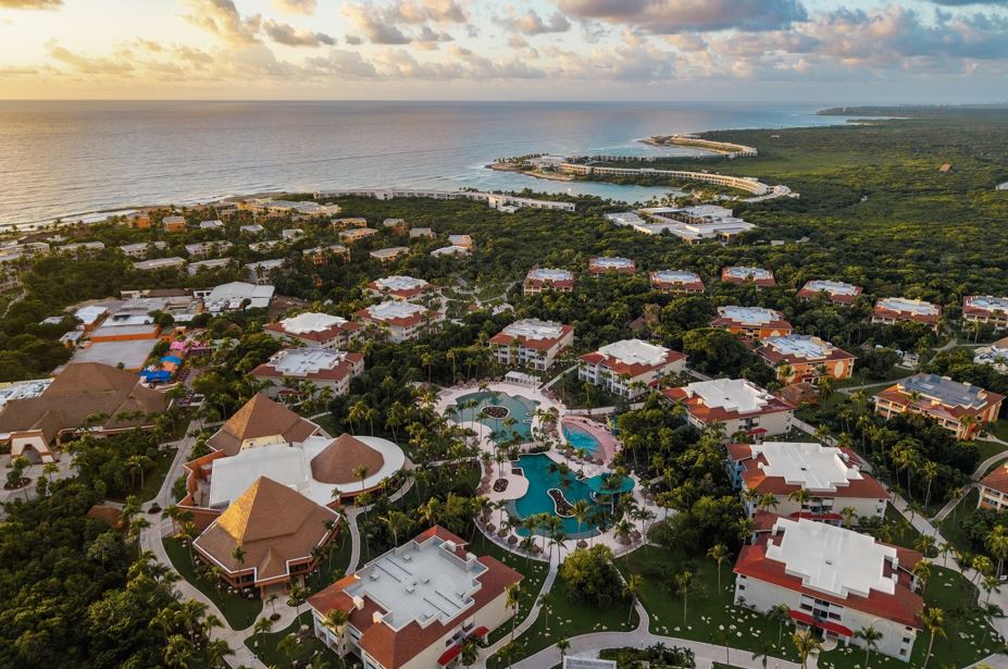 Bahia Principe Grand Tequila abre sus puertas